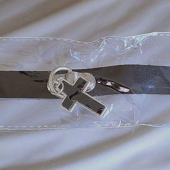 Lot of 2 | NWT black faux leather o-ring chokers - Picture 6 of 9